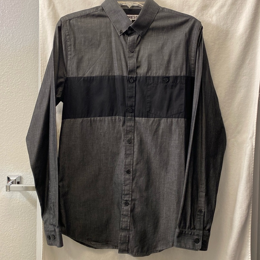Express Extra Slim Fit Men’s Long-Sleeve Button-Up Dress Shirt